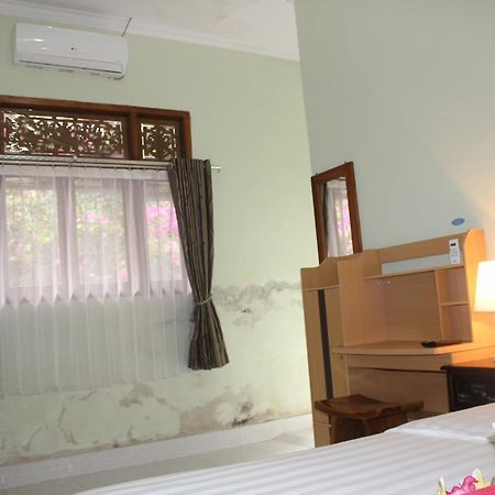 Green Palm Homestay Бали Экстерьер фото