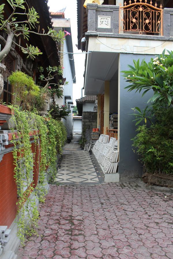 Green Palm Homestay Бали Экстерьер фото