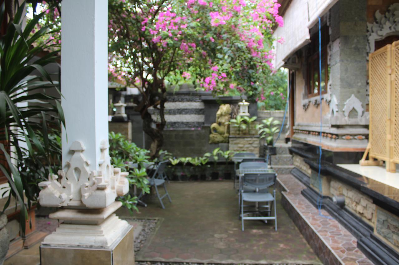 Green Palm Homestay Бали Экстерьер фото