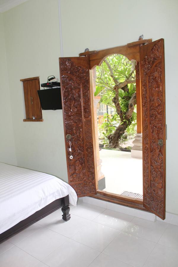 Green Palm Homestay Бали Экстерьер фото