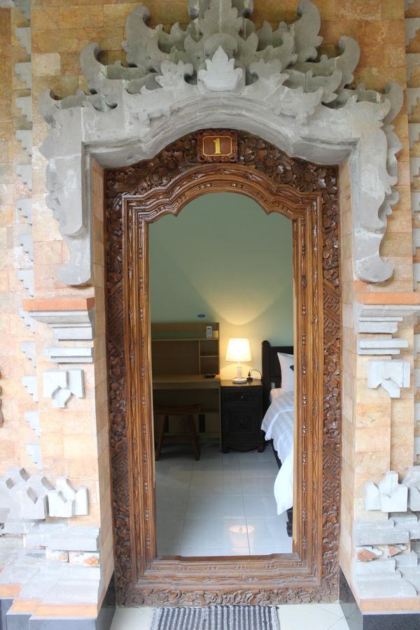 Green Palm Homestay Бали Экстерьер фото